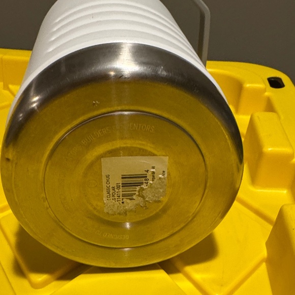 Stanley 64 oz Gray and White Insulated Bottle - Picture 3 of 5